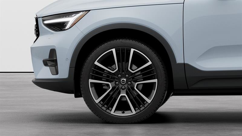 2024 Volvo XC40 B5 AWD Ultimate Dark Theme in Ajax, Ontario at Volvo Cars Lakeridge - 2 - w1024h768px