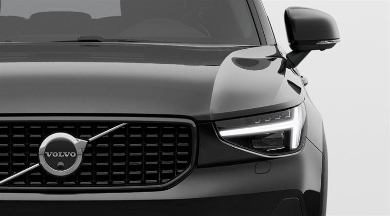 2025 Volvo XC40 B5 AWD Ultra Dark Theme in Ajax, Ontario at Volvo Cars Lakeridge - 6 - w1024h768px