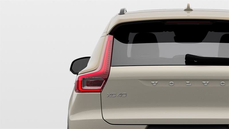 2025 Volvo XC40 B5 AWD Plus Dark Theme in Ajax, Ontario at Volvo Cars Lakeridge - 3 - w1024h768px