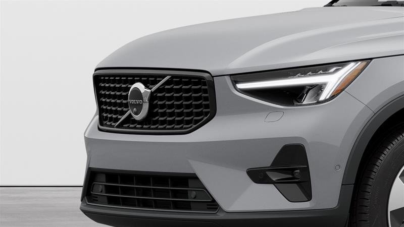 2025 Volvo XC40 B5 AWD Plus Dark Theme in Ajax, Ontario at Volvo Cars Lakeridge - 2 - w1024h768px