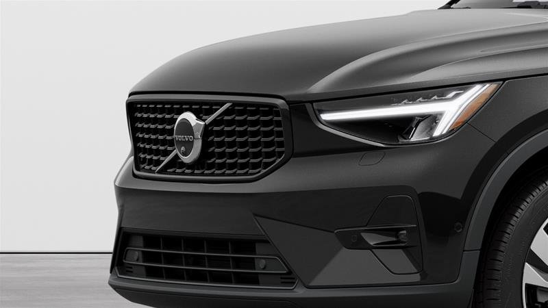 2025 Volvo XC40 B5 AWD Plus Dark Theme in Ajax, Ontario at Volvo Cars Lakeridge - 6 - w1024h768px