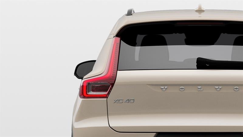 2025 Volvo XC40 B5 AWD Plus Dark Theme in Ajax, Ontario at Volvo Cars Lakeridge - 3 - w1024h768px