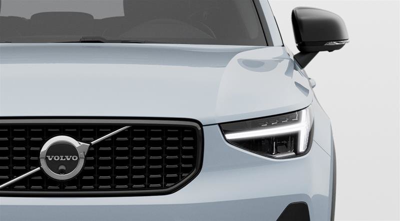 2025 Volvo XC40 B5 AWD Plus Dark Theme in Ajax, Ontario at Volvo Cars Lakeridge - 12 - w1024h768px