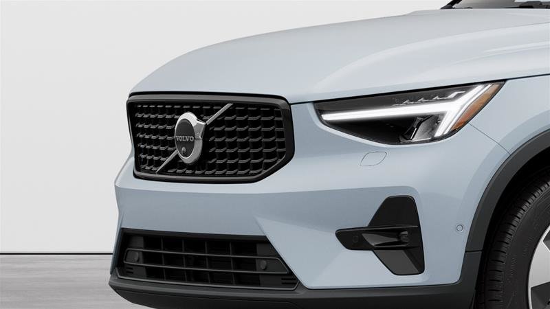 2025 Volvo XC40 B5 AWD Plus Dark Theme in Ajax, Ontario at Volvo Cars Lakeridge - 8 - w1024h768px