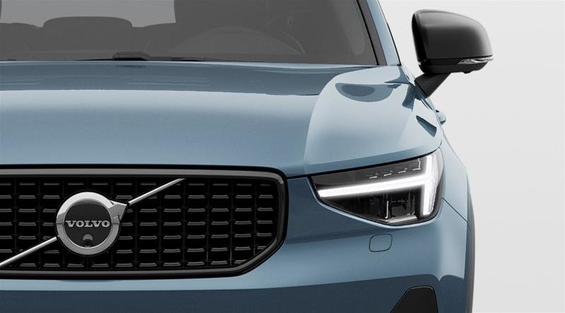 2025 Volvo XC40 B5 AWD Plus Dark Theme in Ajax, Ontario at Volvo Cars Lakeridge - 10 - w1024h768px