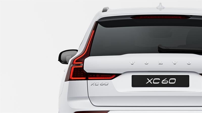 2025 Volvo XC60 Plug-in Hybrid T8 AWD Plus Dark Theme in Ajax, Ontario at Volvo Cars Lakeridge - 6 - w1024h768px