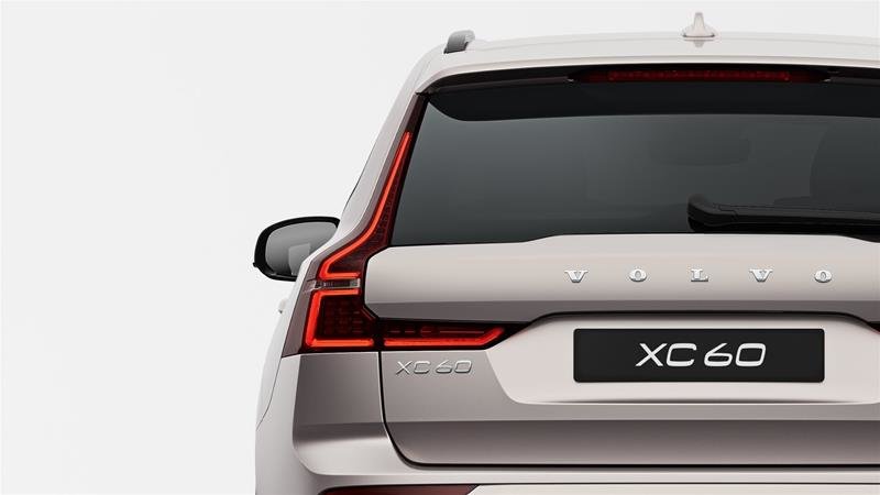 2025 Volvo XC60 Plug-in Hybrid T8 AWD Ultra Dark Theme in Ajax, Ontario at Volvo Cars Lakeridge - 6 - w1024h768px