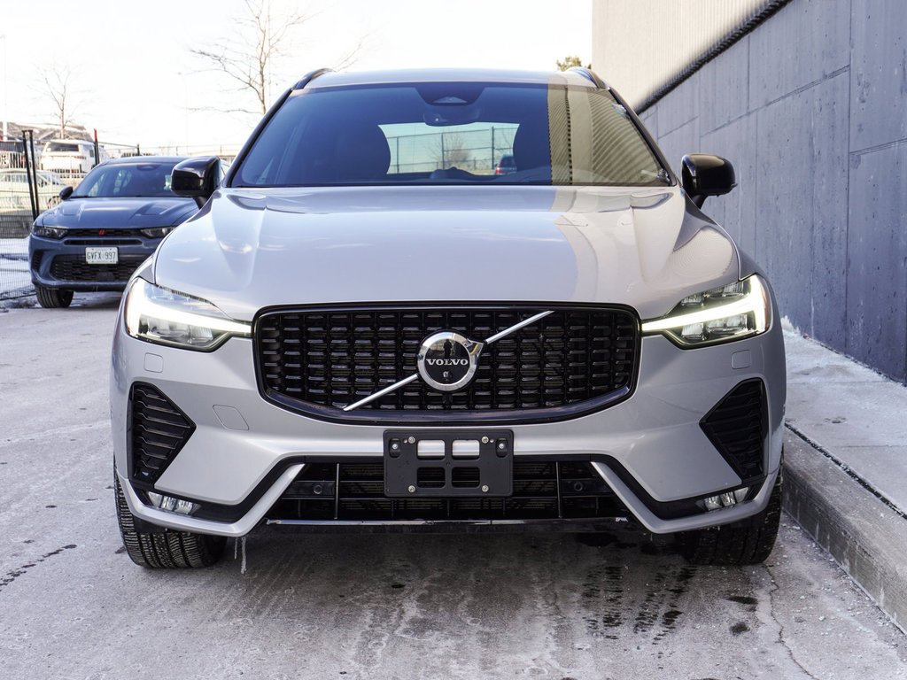 2022 Volvo XC60 B6 R-Design in Ajax, Ontario at Volvo Cars Lakeridge - 3 - w1024h768px