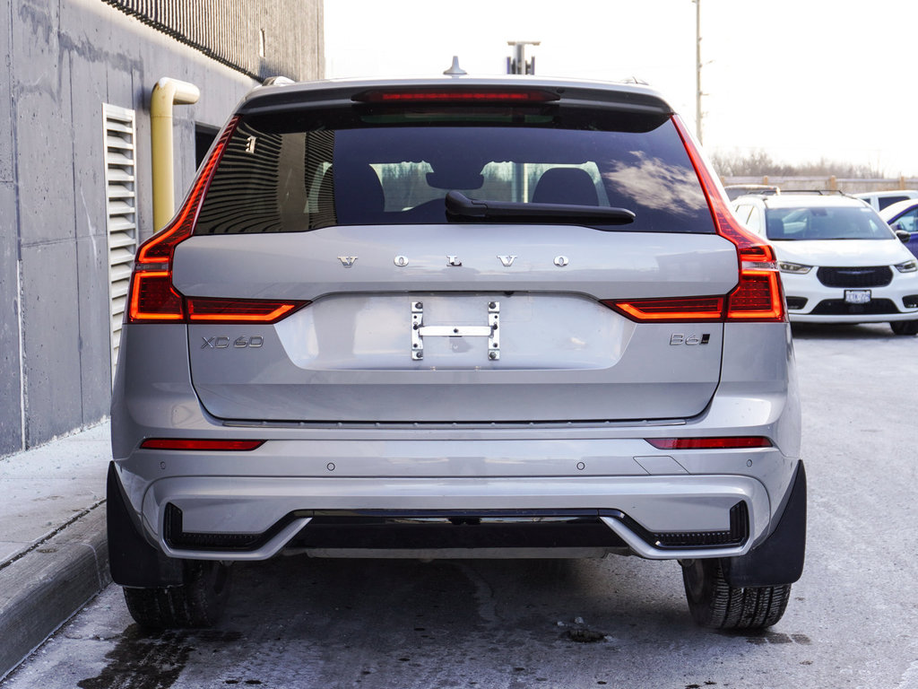 2022 Volvo XC60 B6 R-Design in Ajax, Ontario at Volvo Cars Lakeridge - 6 - w1024h768px