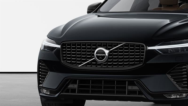 2024 Volvo XC60 B5 AWD Plus Dark Theme in Ajax, Ontario at Volvo Cars Lakeridge - 3 - w1024h768px