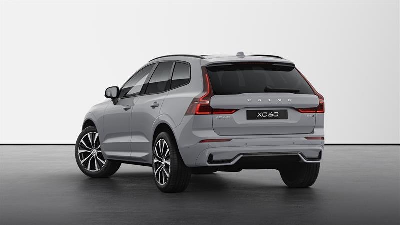 2025 Volvo XC60 B5 AWD Plus Dark Theme in Ajax, Ontario at Volvo Cars Lakeridge - 8 - w1024h768px