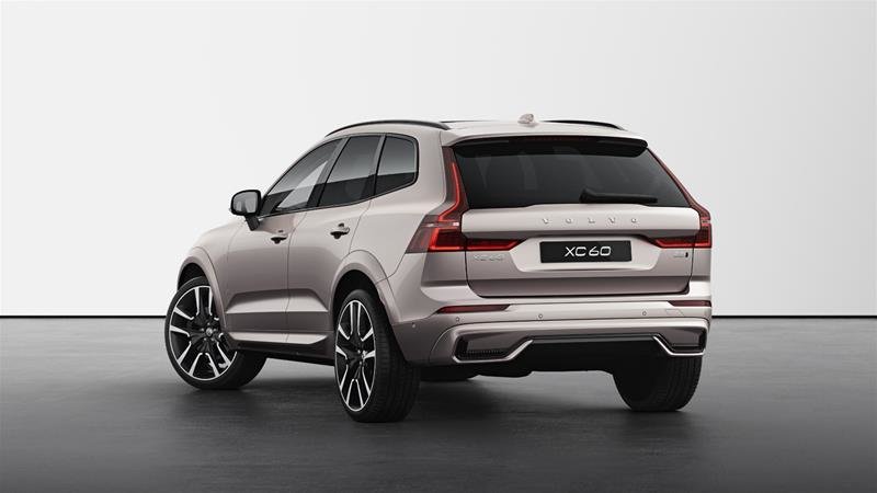 2025 Volvo XC60 B5 AWD Ultra Dark Theme in Ajax, Ontario at Volvo Cars Lakeridge - 9 - w1024h768px