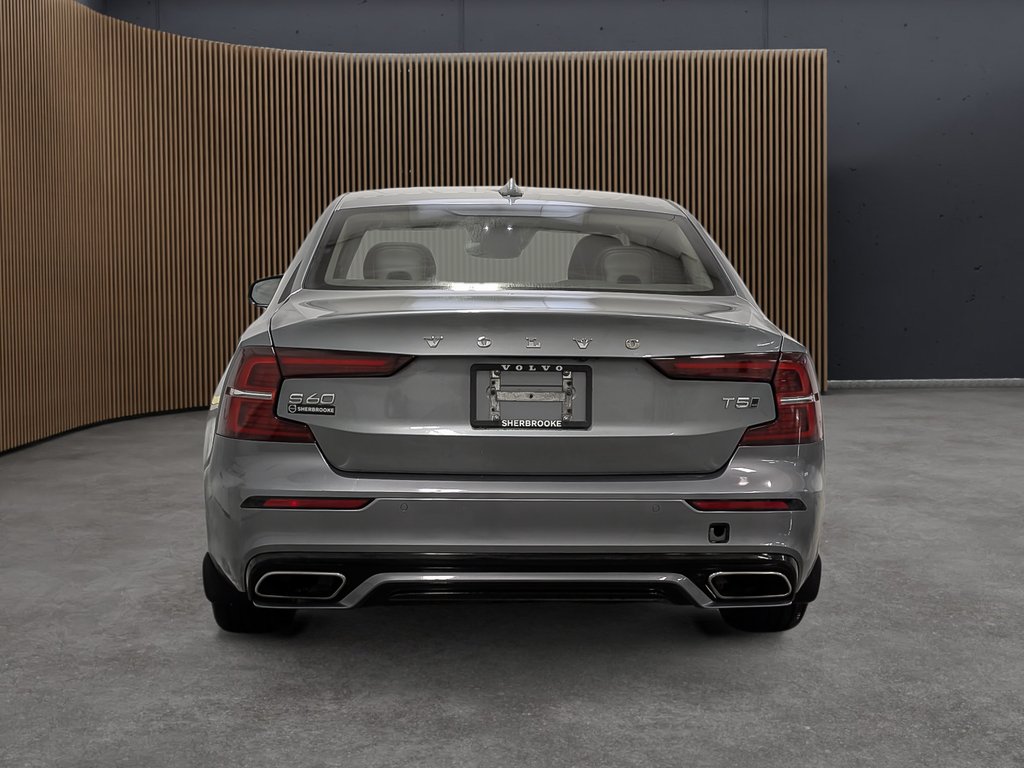 Volvo S60 T5 AWD Momentum 2021-4