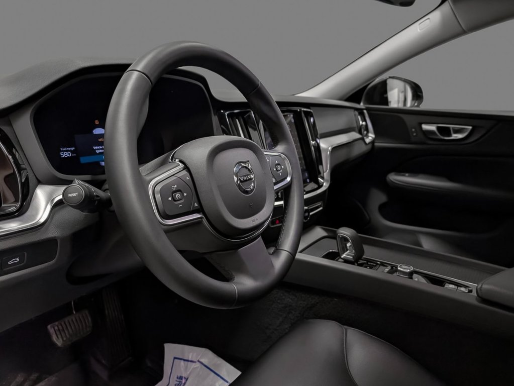 2024 Volvo S60 B5 AWD Core Dark Theme-7