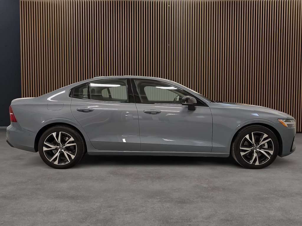 2024 Volvo S60 B5 AWD Core Dark Theme-6