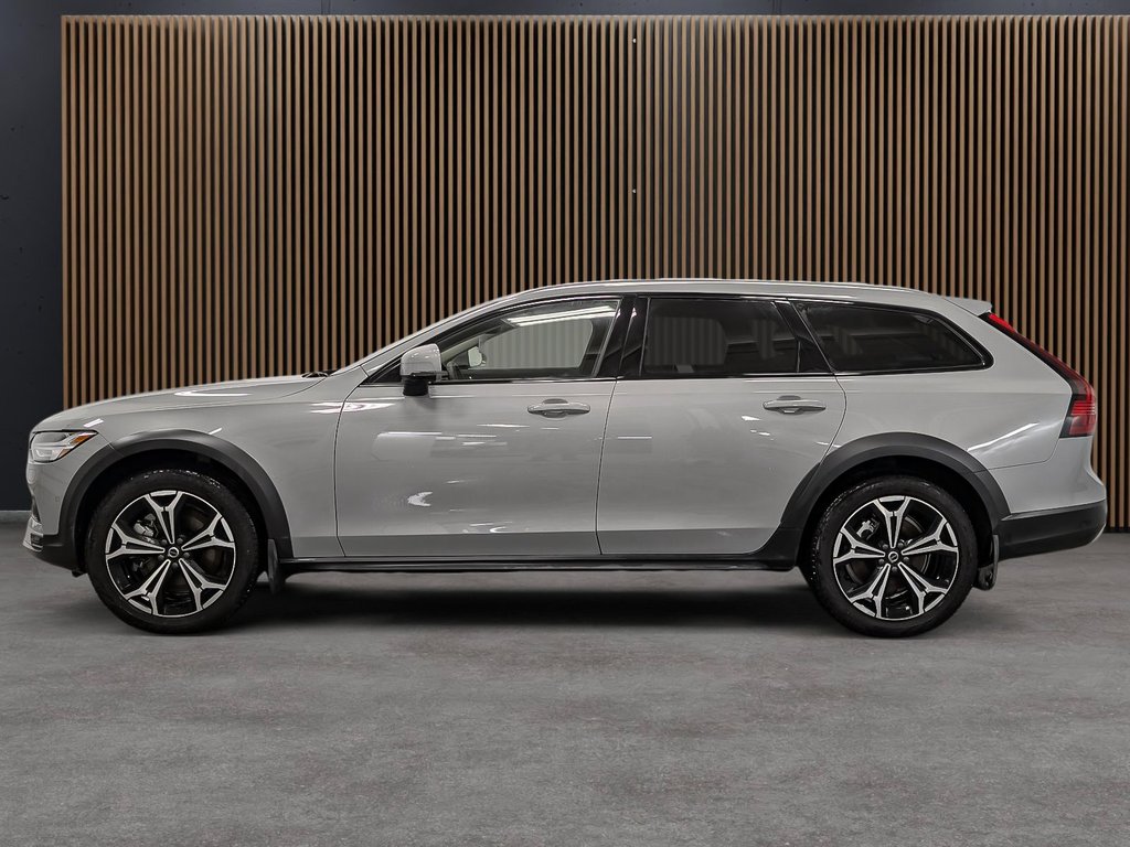 Volvo V90 Cross Country B6 AWD Plus 2025-6