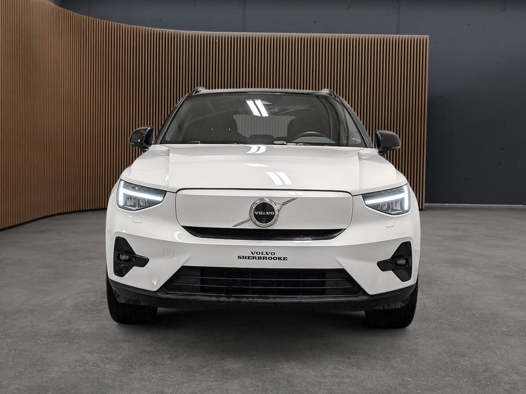 2024 Volvo XC40 Recharge Pure Electric Twin eAWD Plus-1