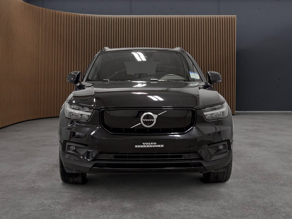 2022 Volvo XC40 Recharge Plus-1