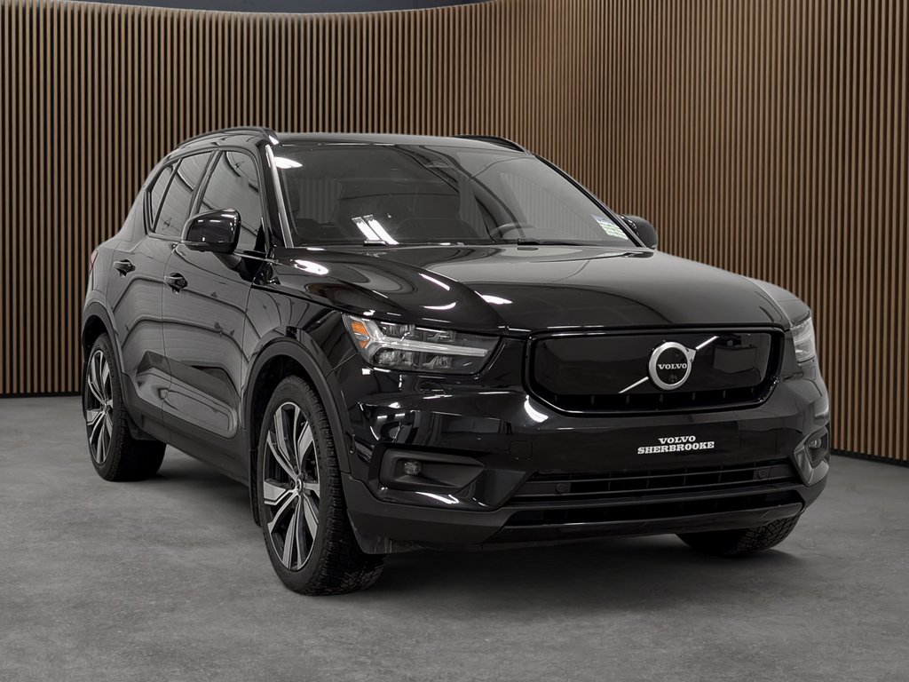 2022 Volvo XC40 Recharge Plus-2