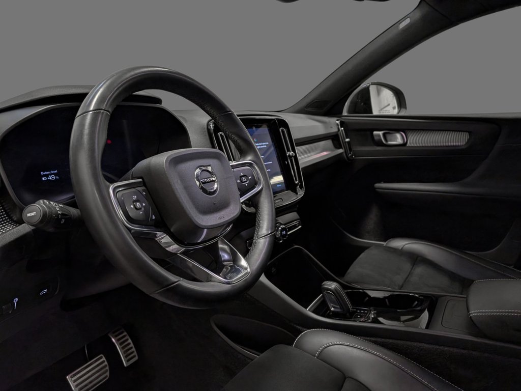 2022 Volvo XC40 Recharge Plus-7