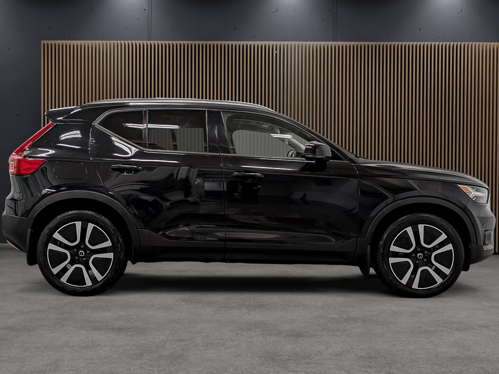 2022 Volvo XC40 T5 AWD Momentum-6