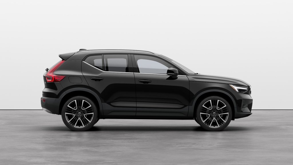 2024 Volvo XC40 B5 AWD Ultimate Bright Theme-4