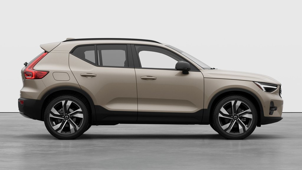 Volvo XC40 B5 AWD Plus Dark Theme 2026-6