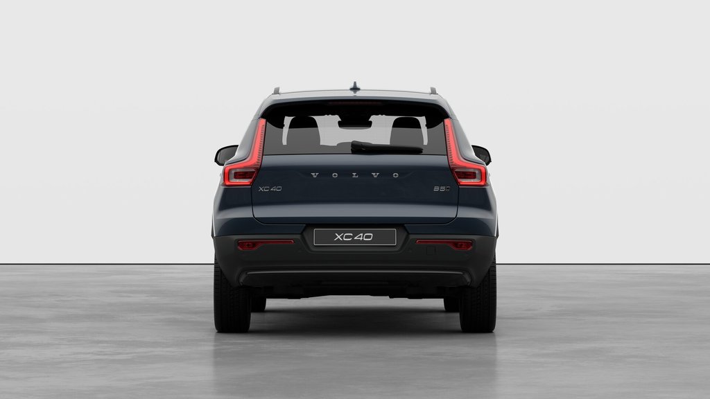 Volvo XC40 B5 AWD Core Dark Theme 2026-5