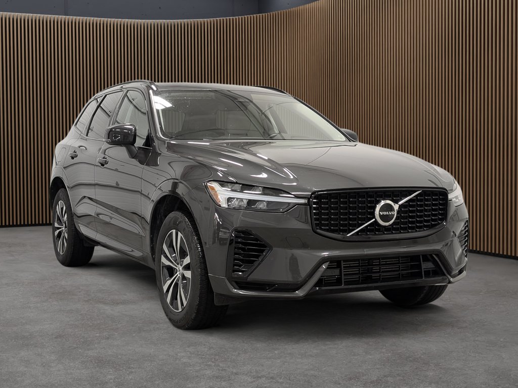 2024 Volvo XC60 Recharge T8 eAWD PHEV Core Dark Theme-2