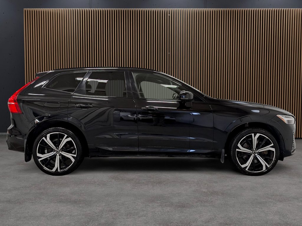 Volvo XC60 B6 AWD R-Design 2022-6
