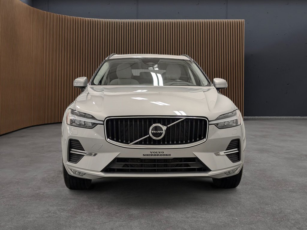 Volvo XC60 B5 AWD Momentum 2022-1