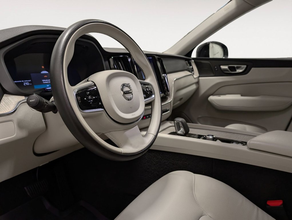 Volvo XC60 B6 AWD Plus - Bright 2023-7