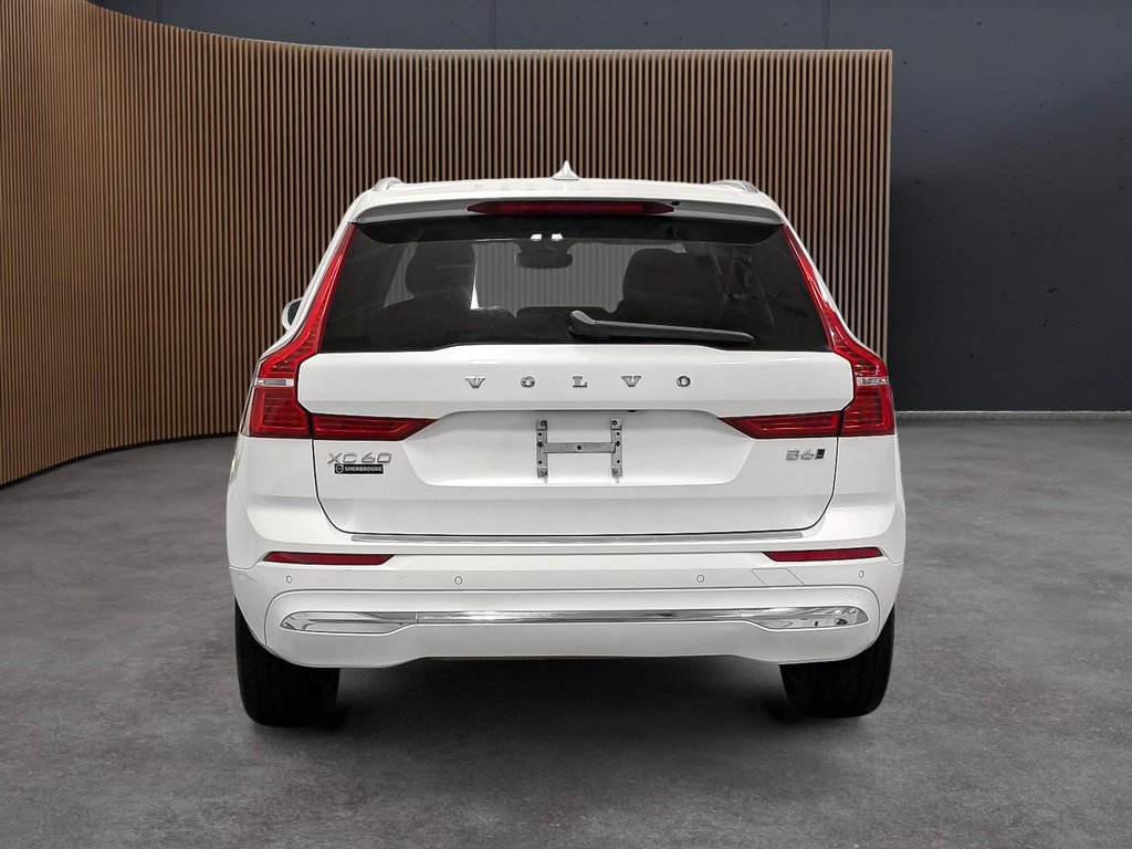 Volvo XC60 B6 AWD Plus - Bright 2023-4