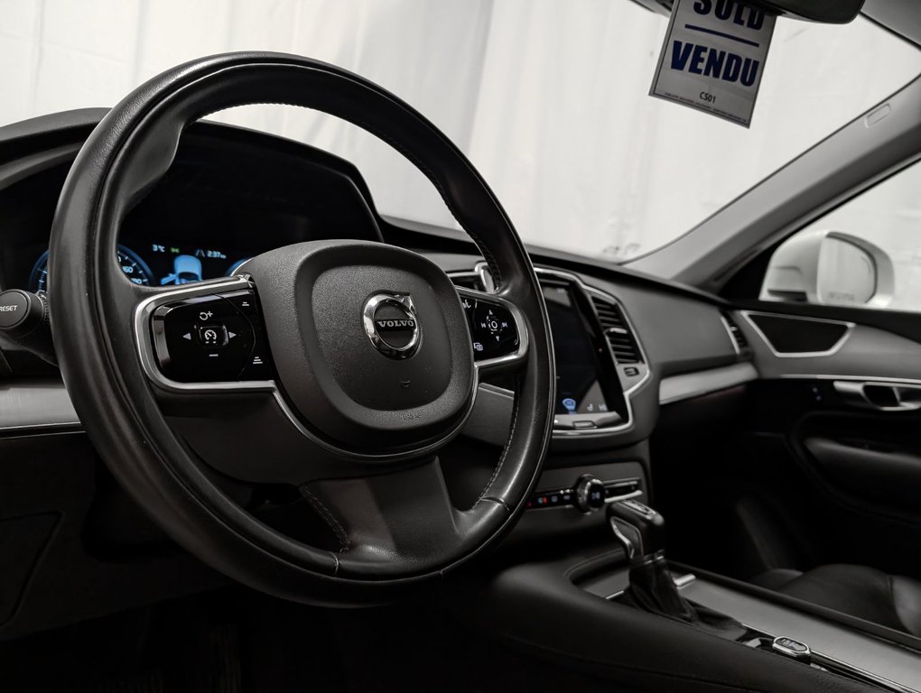 2020 Volvo XC90 T6 AWD Momentum (7-Seat)-7