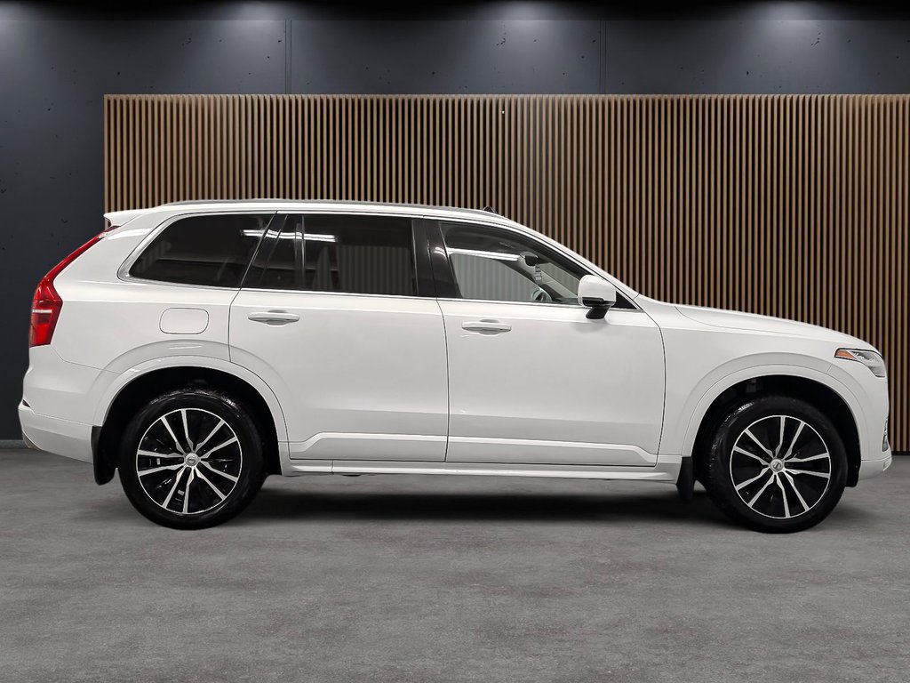 2020 Volvo XC90 T6 AWD Momentum (7-Seat)-6