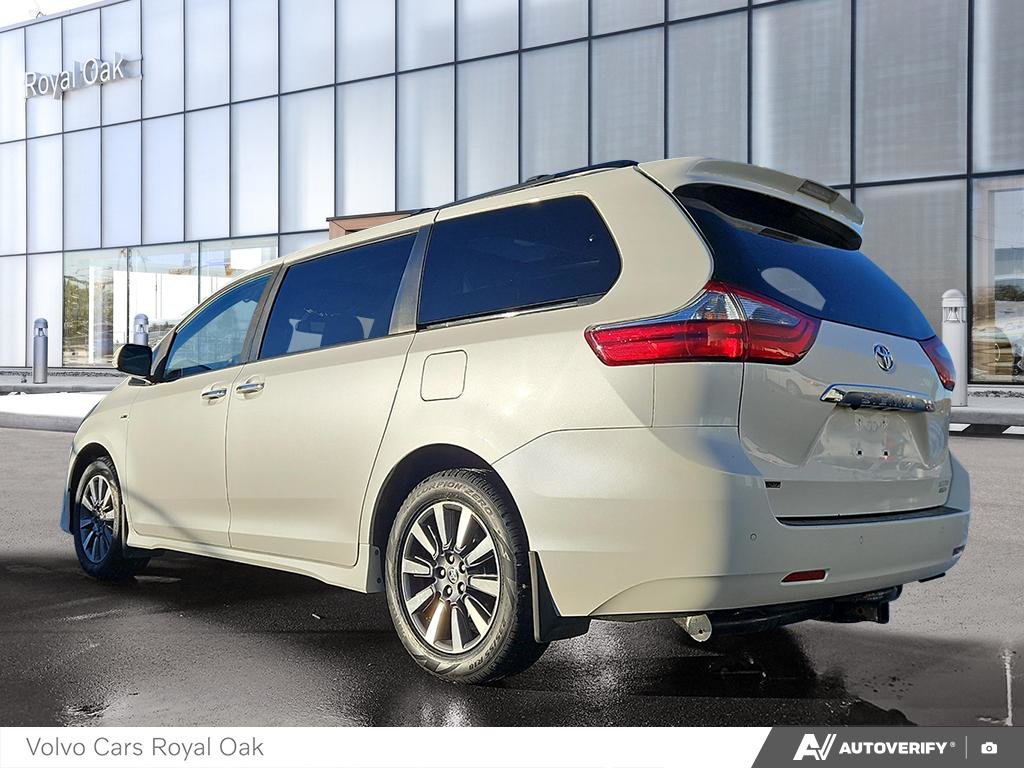2020 Toyota Sienna XLE-3