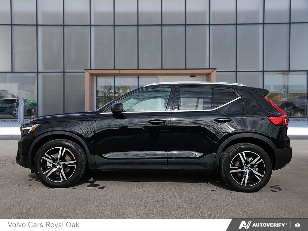 2025 Volvo XC40 Core Bright Theme-2