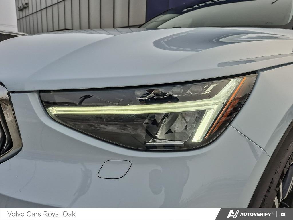 2025 Volvo XC40 Core Bright Theme-7