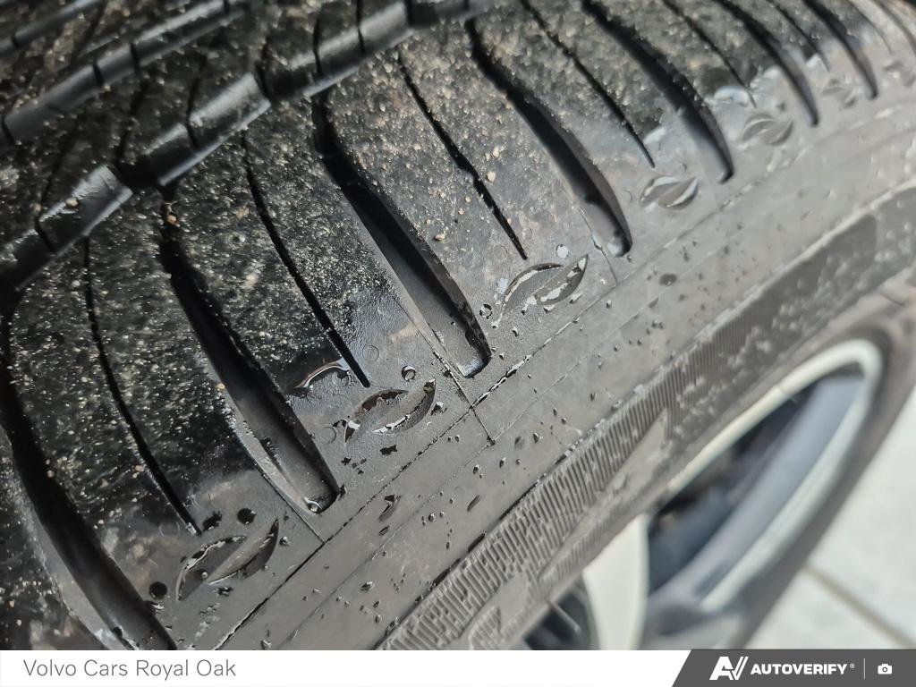 2025 Volvo XC40 Core Bright Theme-6