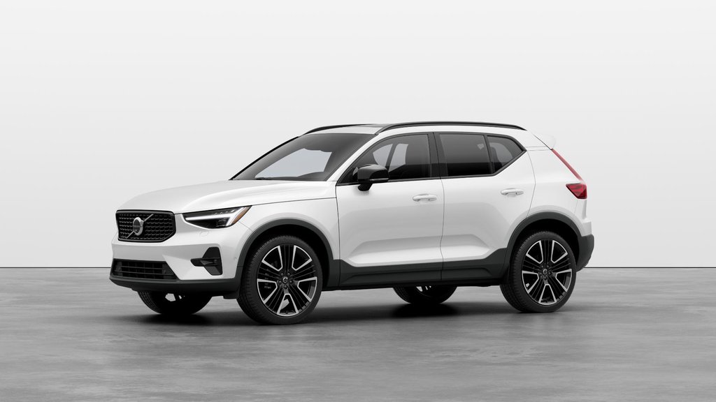 2025 Volvo XC40 Ultra Dark-0