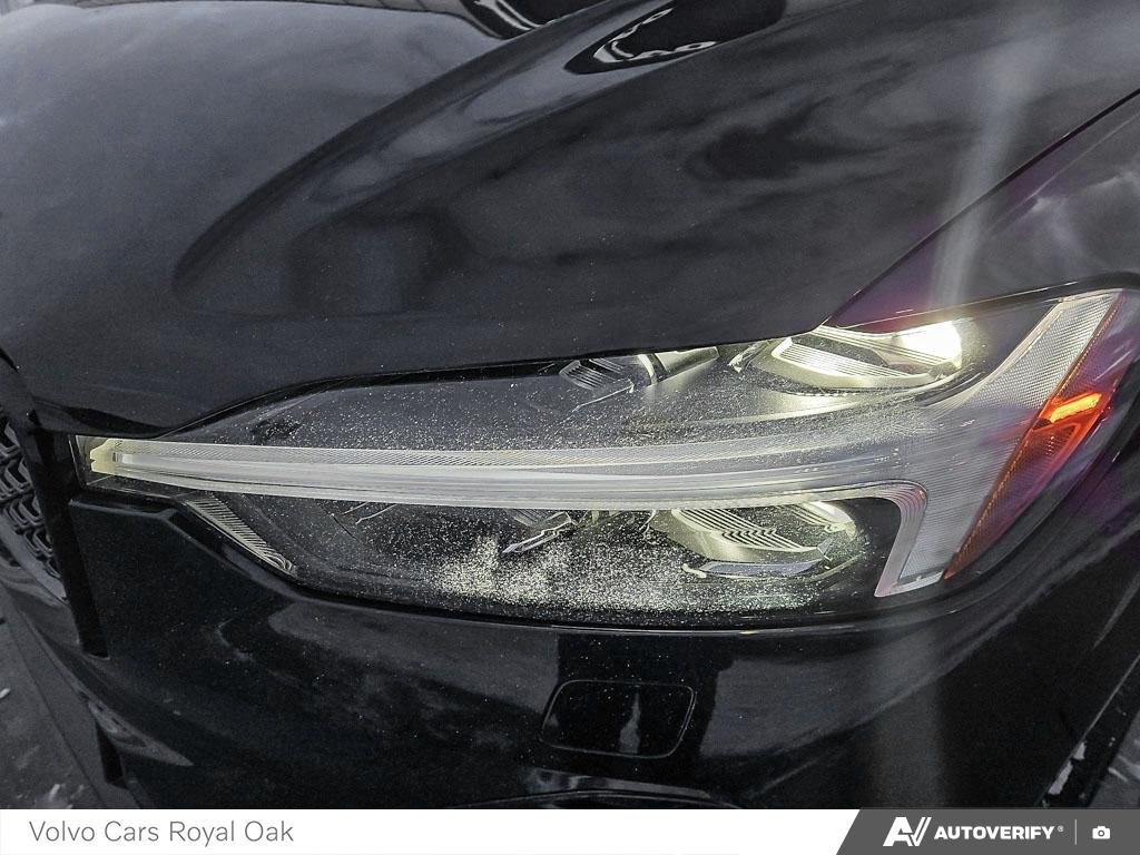 2022 Volvo XC60 R-Design-7