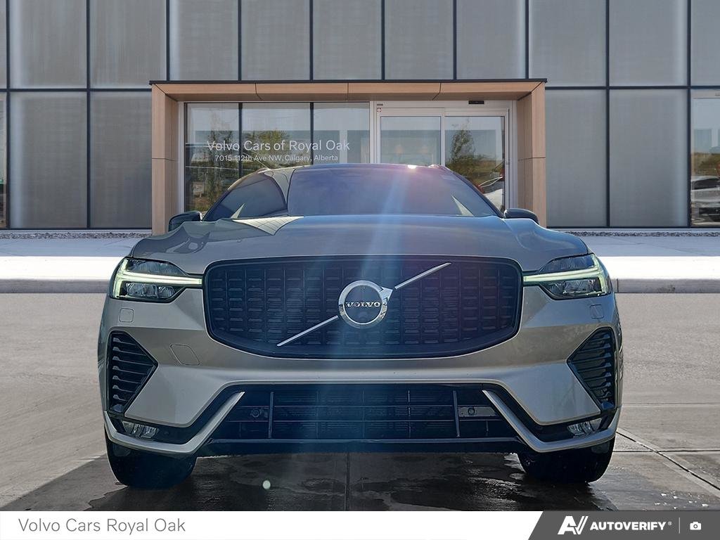 2023 Volvo XC60 Ultimate Dark Theme-1