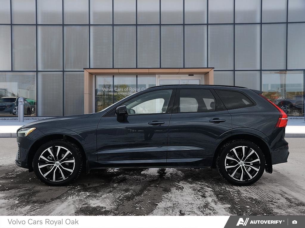 2025 Volvo XC60 Plus Dark Theme-2