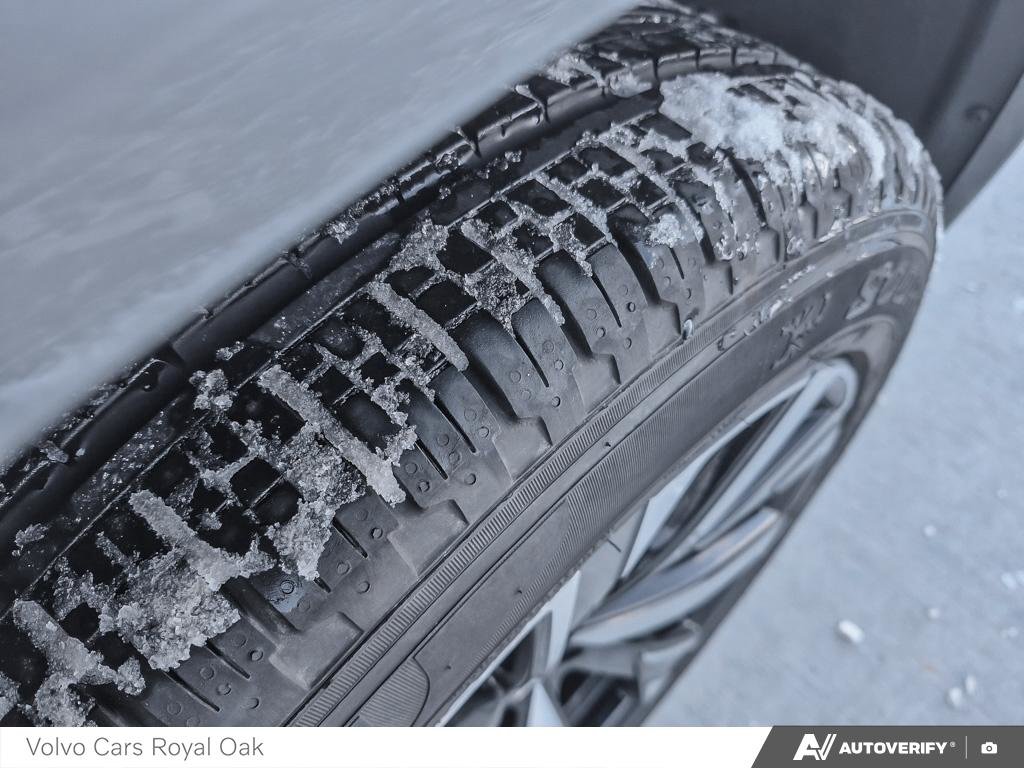 2025 Volvo XC90 Core Bright Theme-6