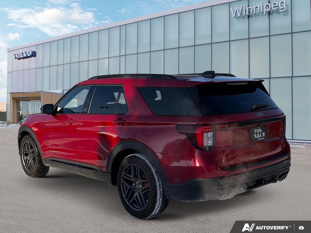 2025 Ford Explorer ST-2