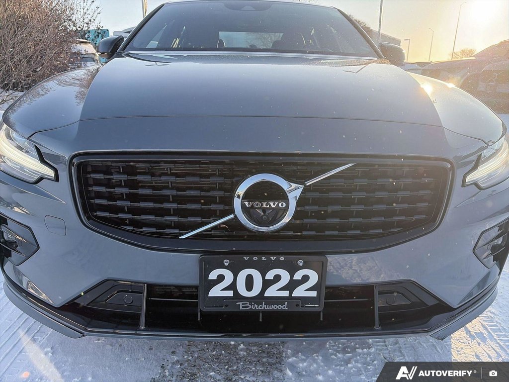 2022 Volvo S60 R-Design-6