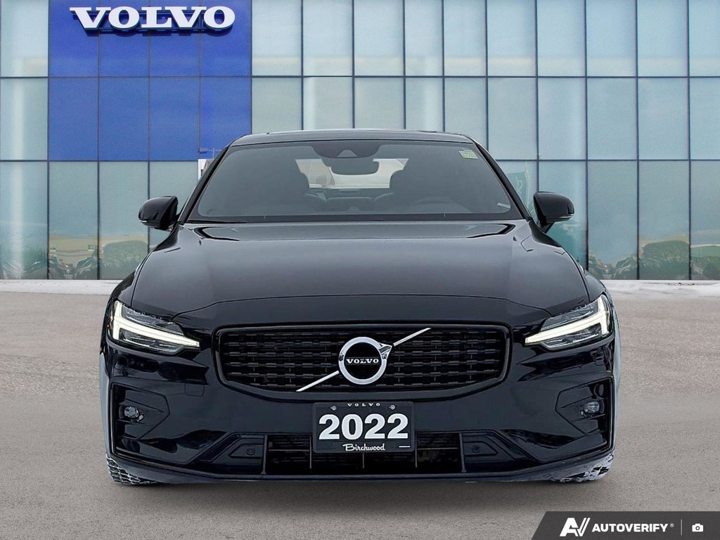 2022 Volvo S60 R-Design-4