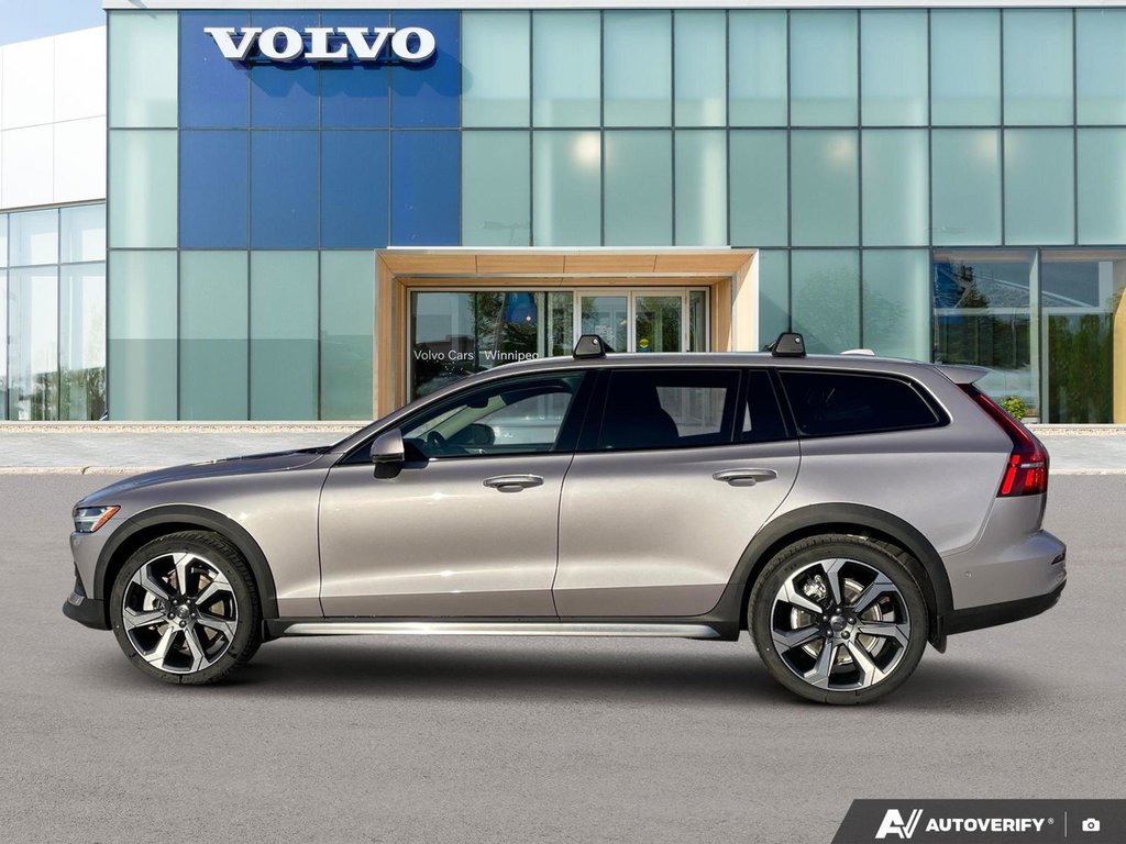 2026 Volvo V60 Cross Country Ultra-2