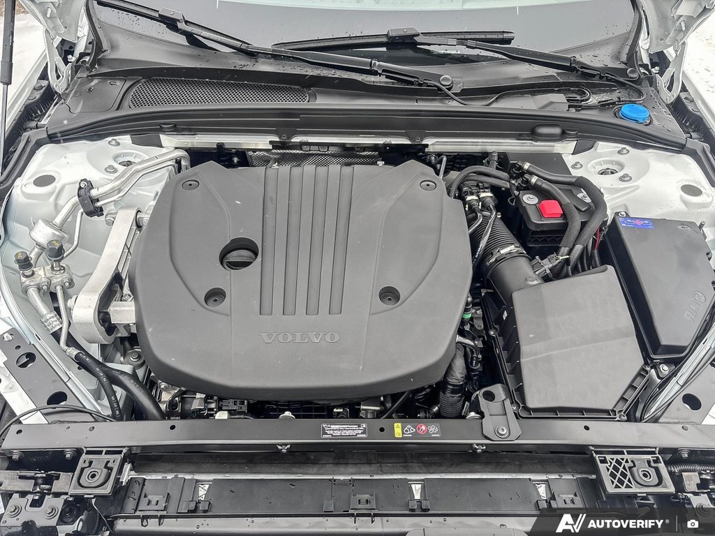 2026 Volvo V60 Cross Country Ultra-7