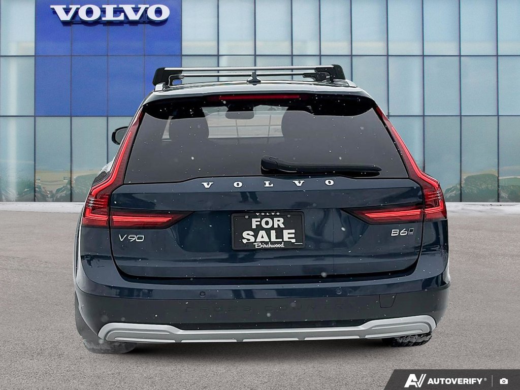 2022 Volvo V90 Cross Country B6 CC-3